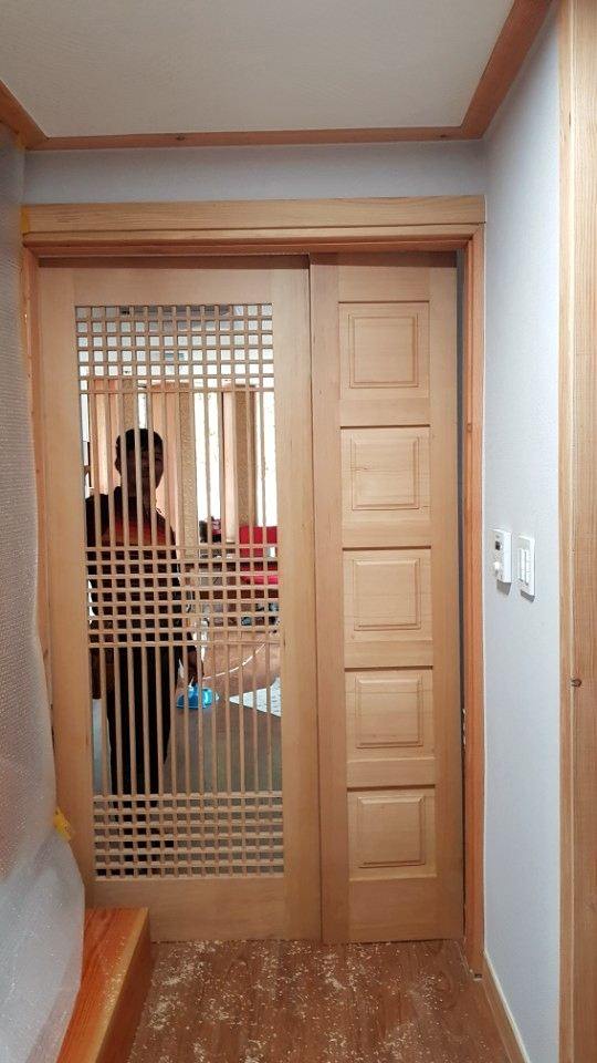 현관 격자 중문